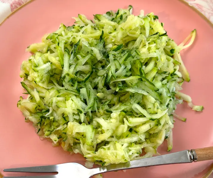 Zapallo italiano y pepino rallados sin gluten