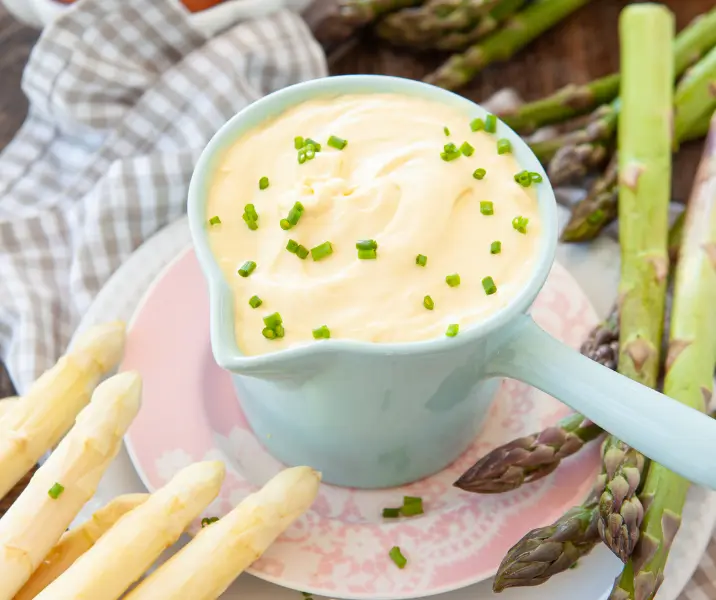 Espárragos con mayonesa sin gluten