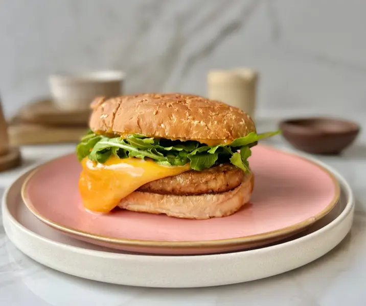 Hamburguesa de jurel cheese caramel