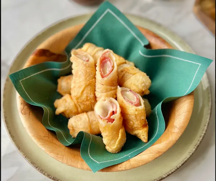 Tequeños relleno de jamón y queso