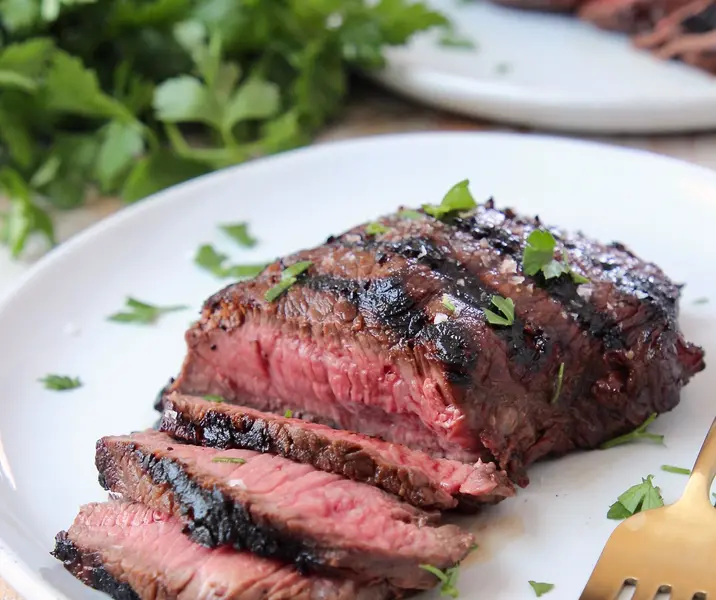 Bistec con arroz al cilantro maría ayuda