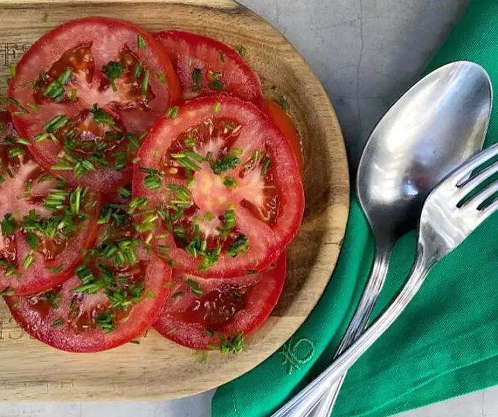 Tomate con ciboulette maría ayuda