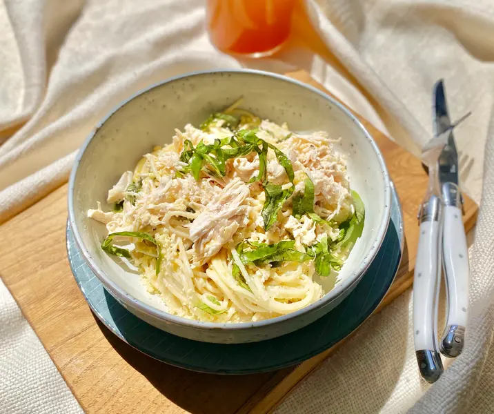 Pasta con limón albahaca y pollo maría ayuda