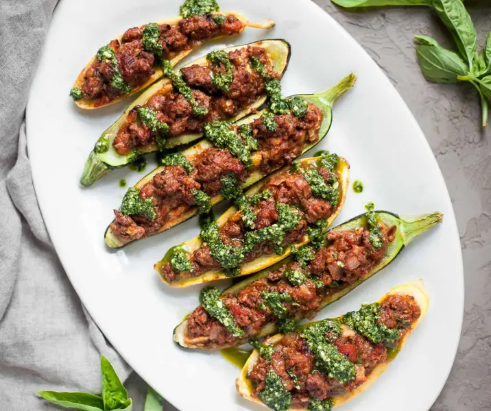 Zapallos italianos rellenos con carne maría ayuda