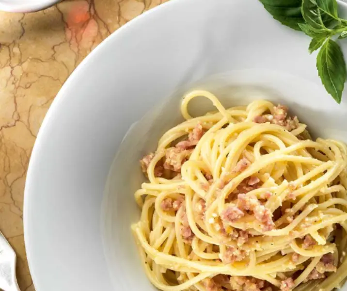 Spaguetti a la carbonara vegetariana thermomix