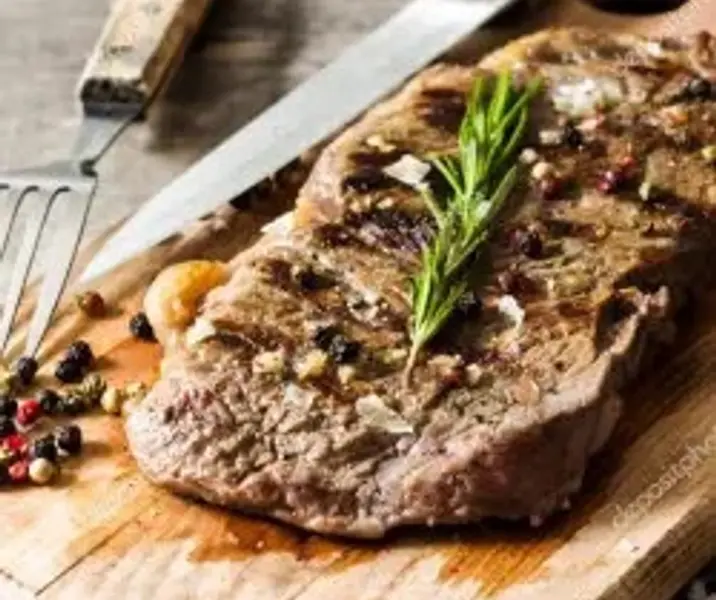 Bistec con pastelera maría ayuda