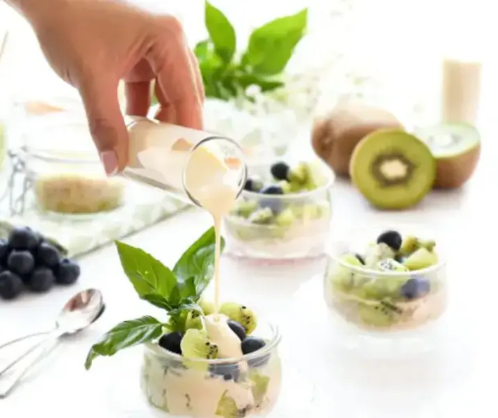 Kiwi con salsa de yogurt y vainilla thermomix