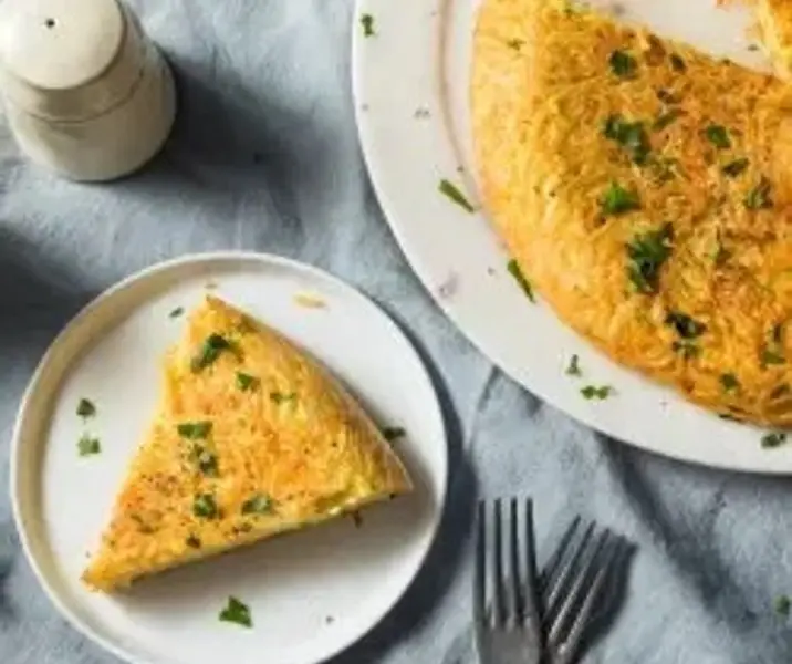 Tortilla de cabellos de ángel con salsa de tomate maría ayuda
