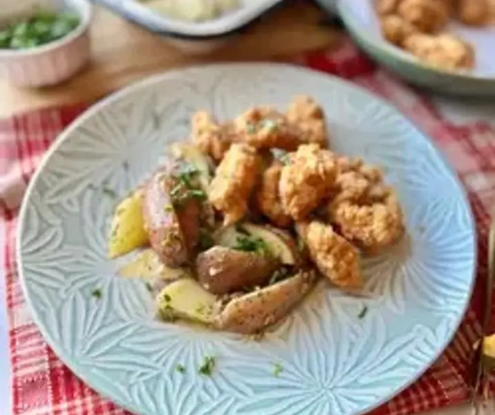 Pollo crispy con papas doradas maría ayuda