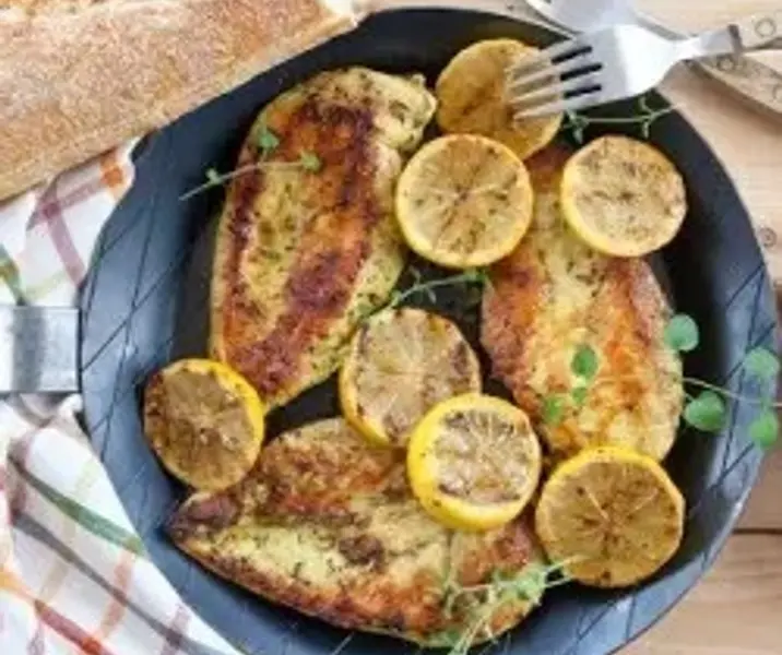 Filetitos de pollo a la pimienta y limón con papas duquesas maría ayuda