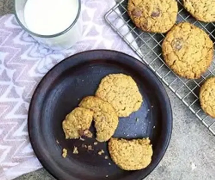 Galletas de avena con chips de chocolate maría ayuda