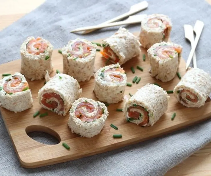 Rollitos de pan de molde