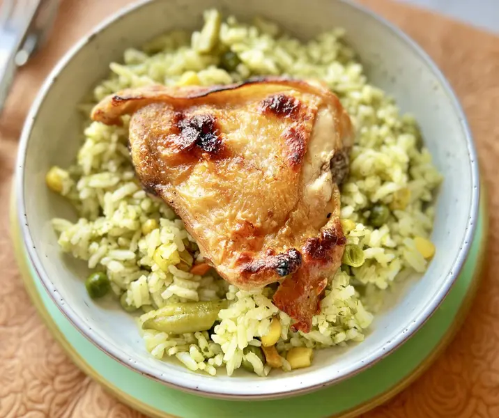 Pollo con arroz verde bbb