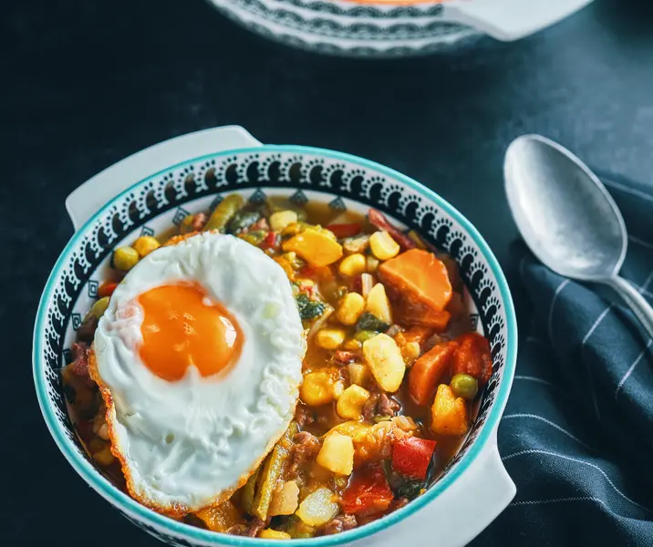 Locro con huevo frito bbb