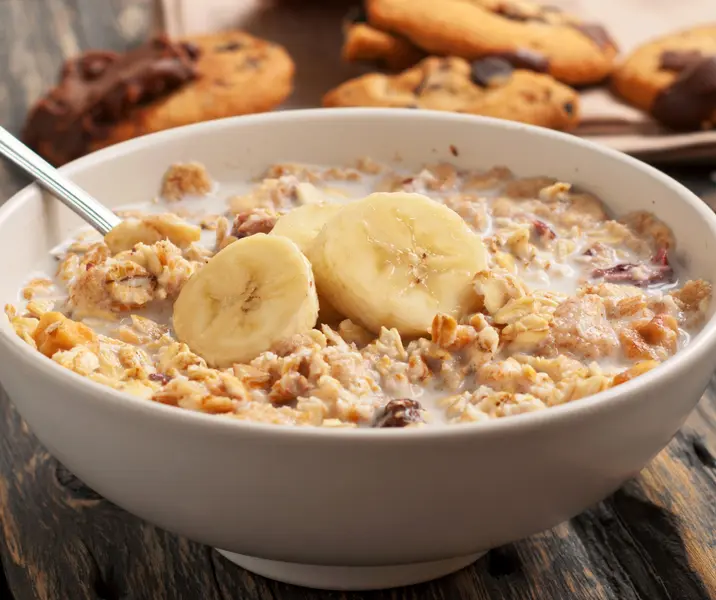 Avena con leche y plátano