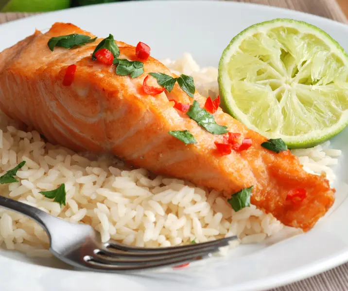 Salmón al horno con arroz bbb