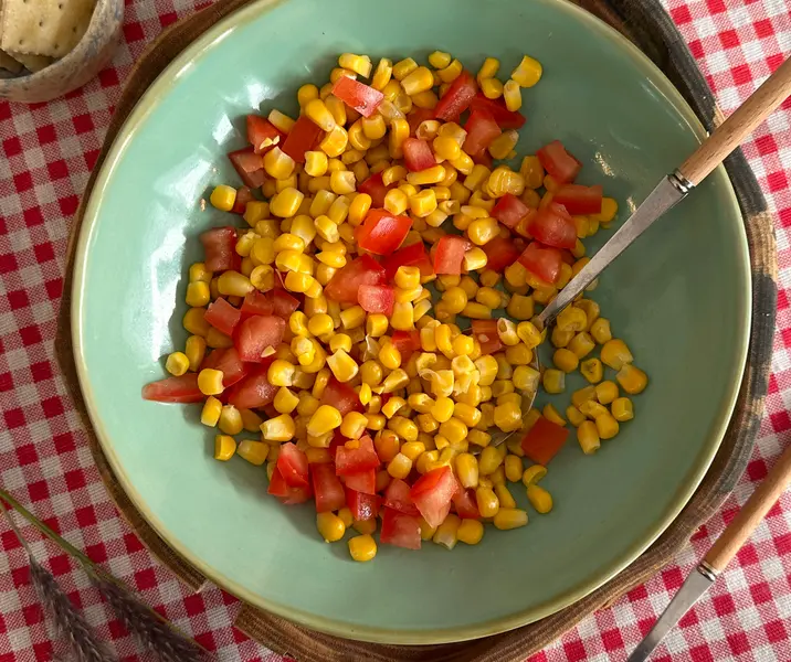 Ensalada de choclo con tomate bbb