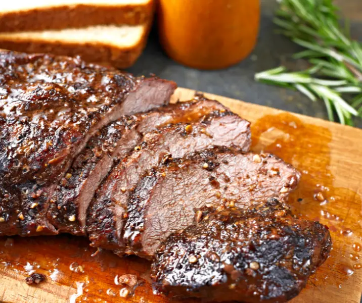 Asado de vacuno a la parrilla con papas mayo
