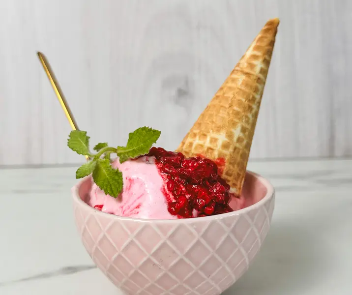 Helado casero de berries