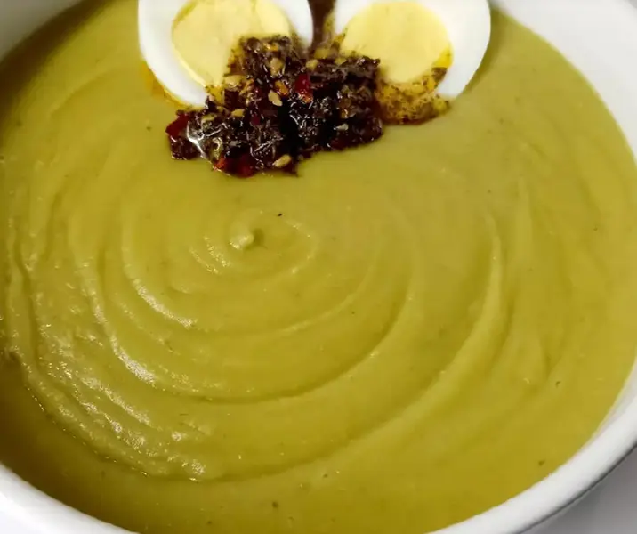 Puré de arvejas con huevo a la copa bbb
