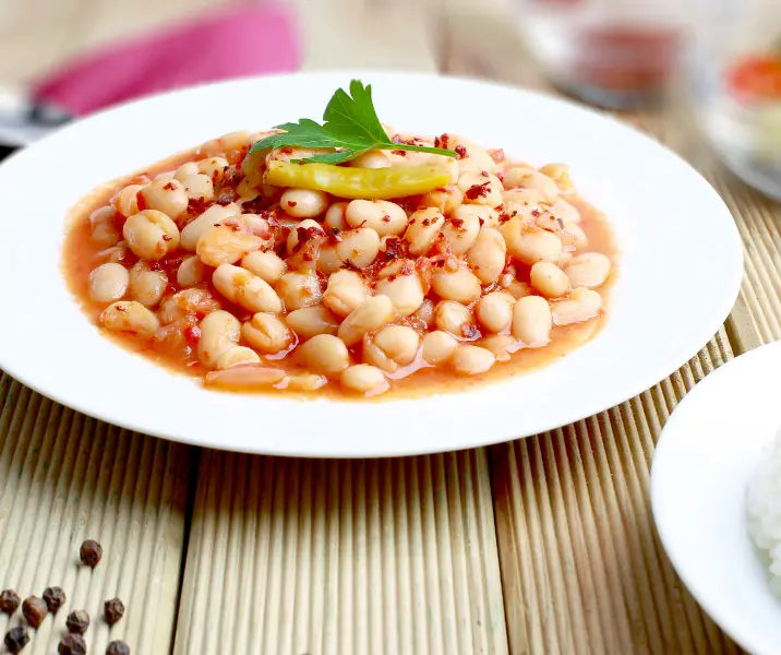 Porotos blancos guisados bbb