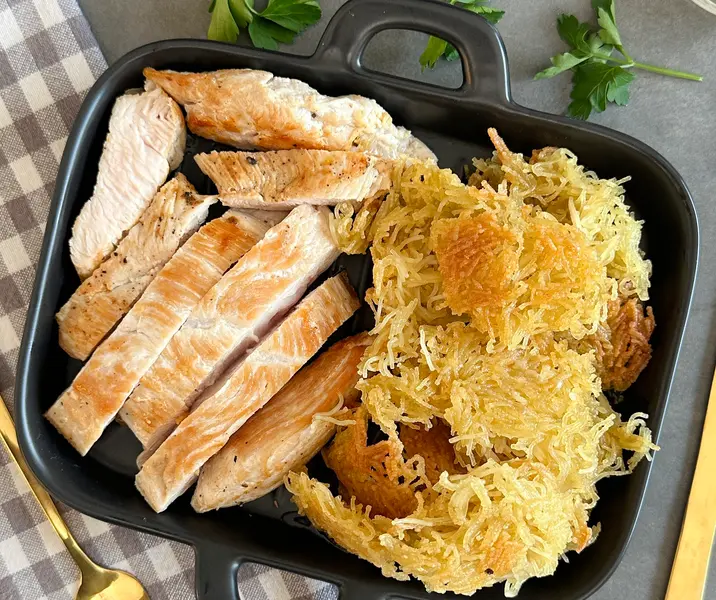 Filetitos de pavo con fideos tostados bbb