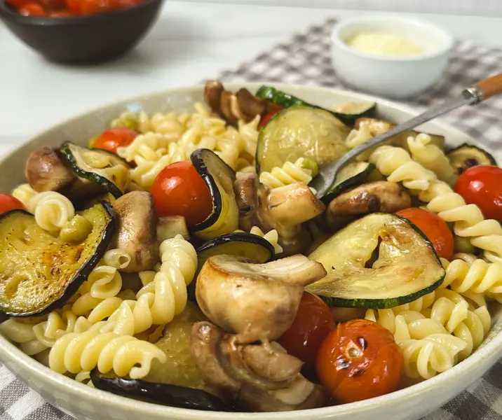 Espirales con champiñones y verduras bbb