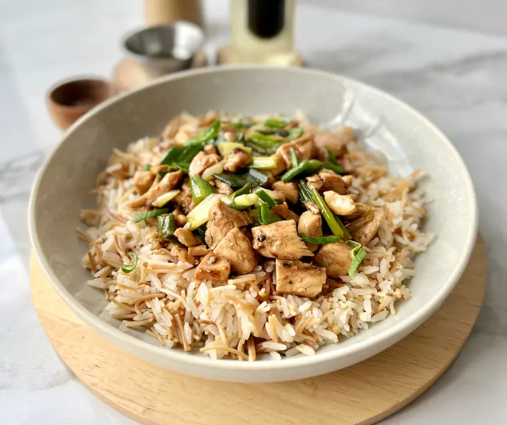 Pollo mongoliano con arroz árabe