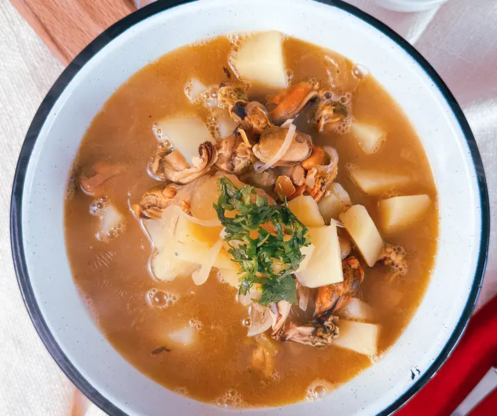 Caldillo de choritos bbb