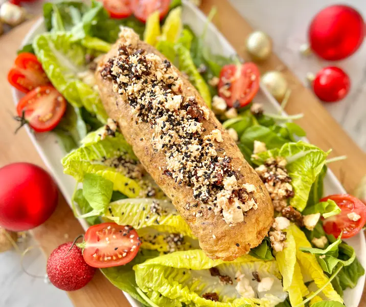 Rollito de jurel relleno con queso feta, espinaca y tomate deshidratado