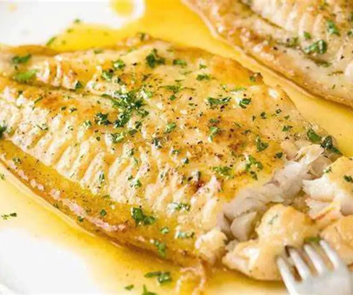 Reineta a la mantequilla con papas rústicas maría ayuda