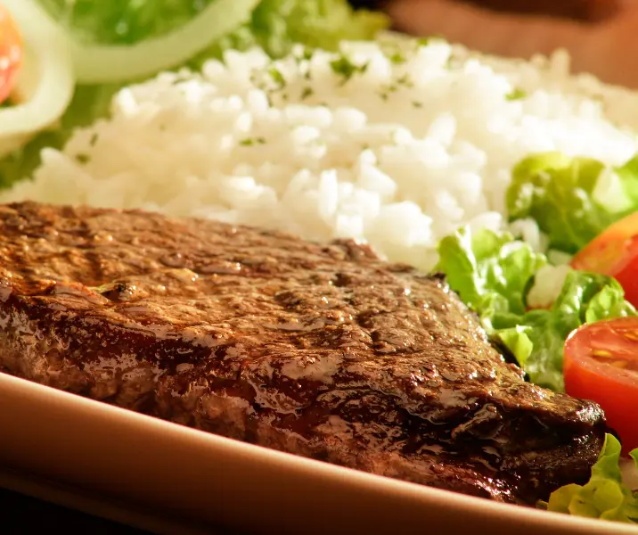 Bistec con arroz sin gluten