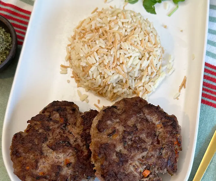 Hamburguesas caseras con arroz árabe sin gluten