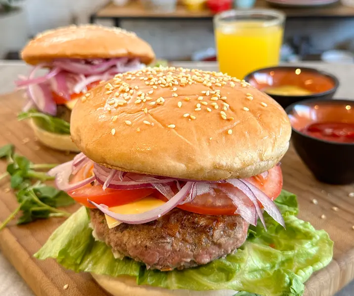 Hamburguesas caseras en pan sin gluten
