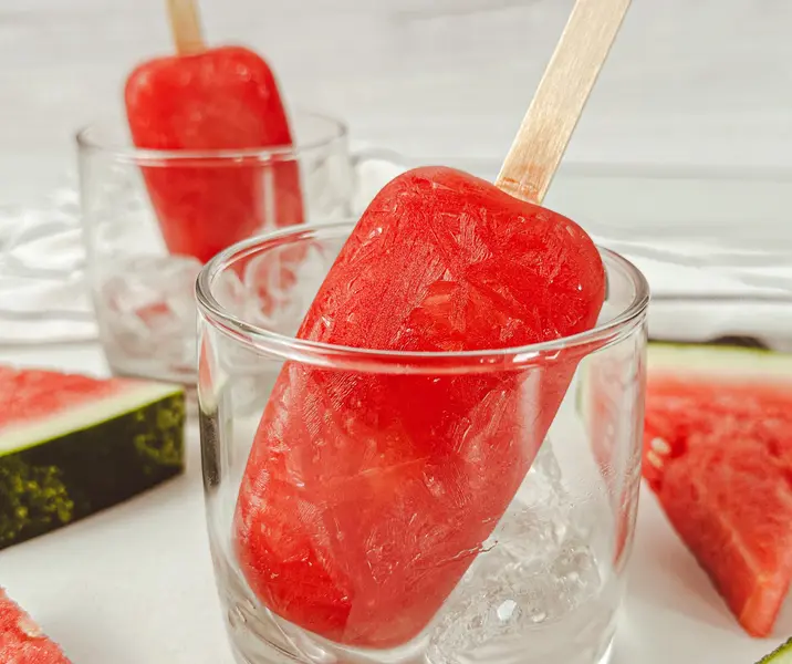 Paletas heladas de sandía sin gluten