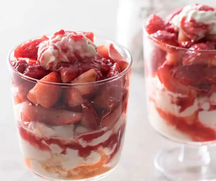 Triffle de frutillas con mascarpone thermomix