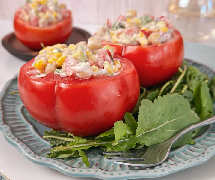 Tomates rellenos vegetariano