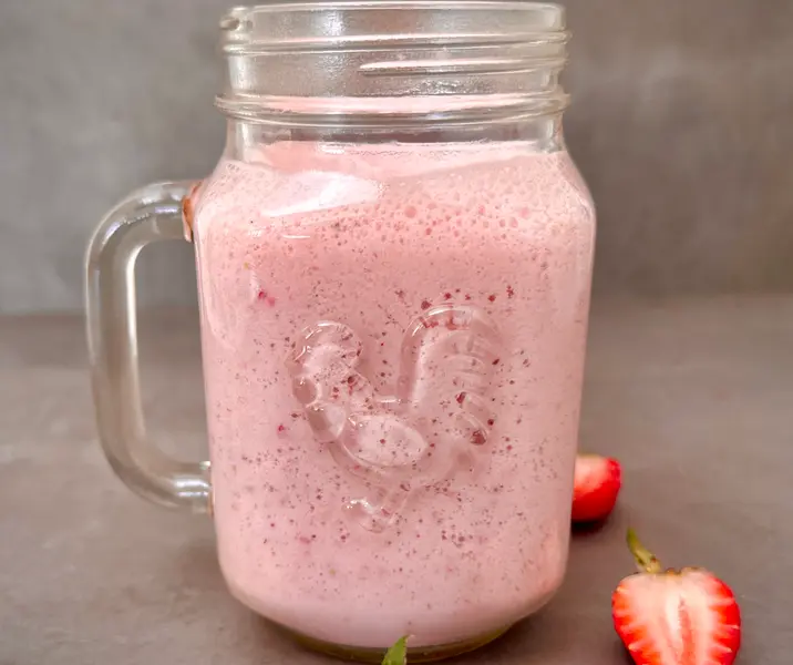 Batido de leche con frutilla