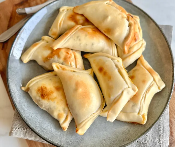 Empanadas de pavo y cebolla dulce