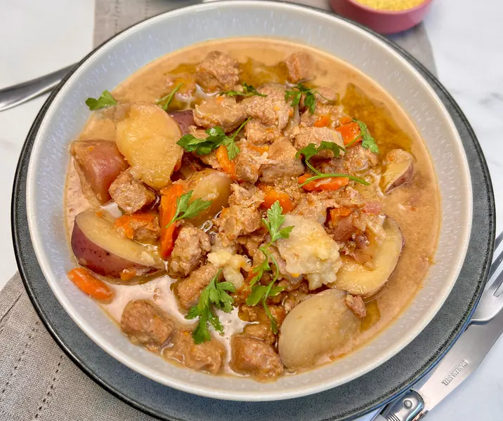 Estofado de cerdo con papas chilotas