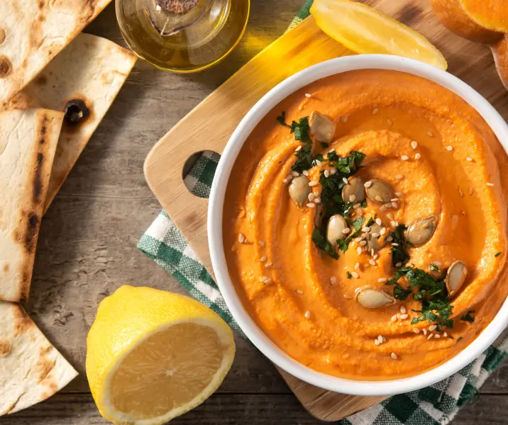 Hummus de garbanzos y pimentón rojo asado