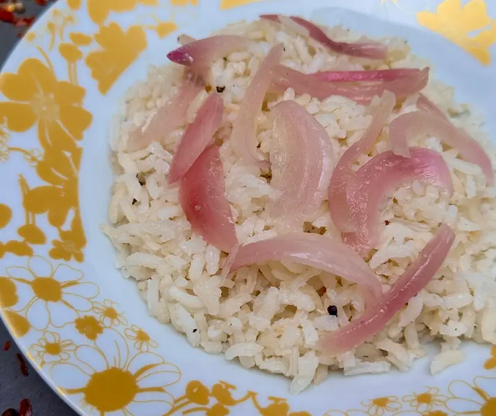 Arroz con cebolla