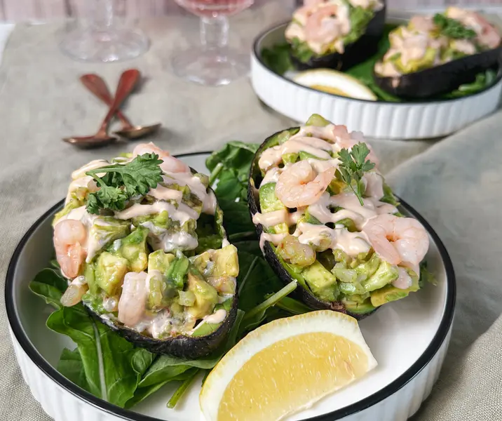 Palta con camarones