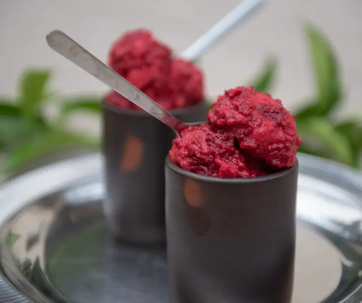 Helado casero de frambuesa