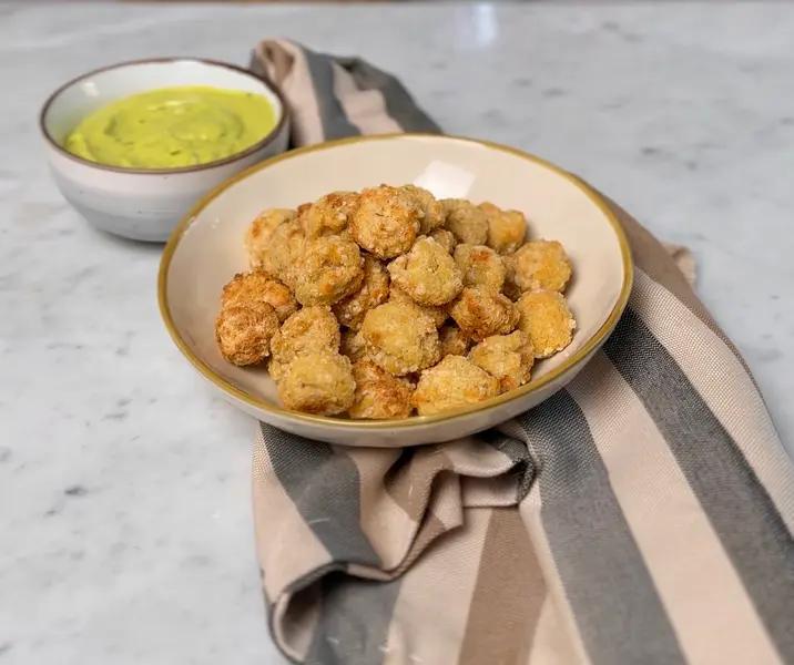Nuggets popcorn con lactonesa de palta