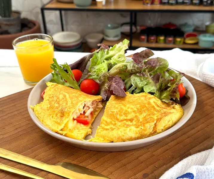 Omelette de pechuga asada de pollo