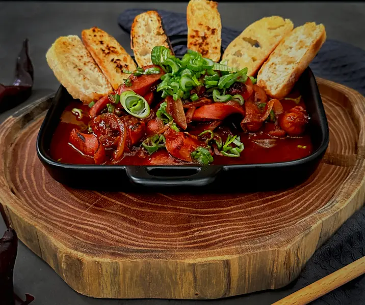 Longanicillas atomatadas a la cerveza