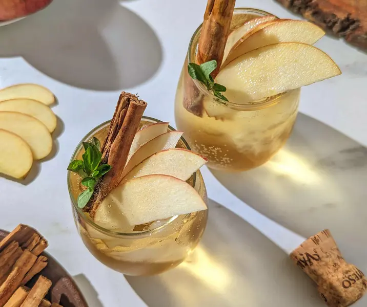 Apple cinnamon spritz