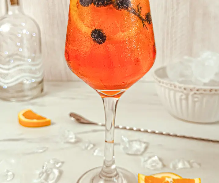 Aperol spritz arándano y naranja