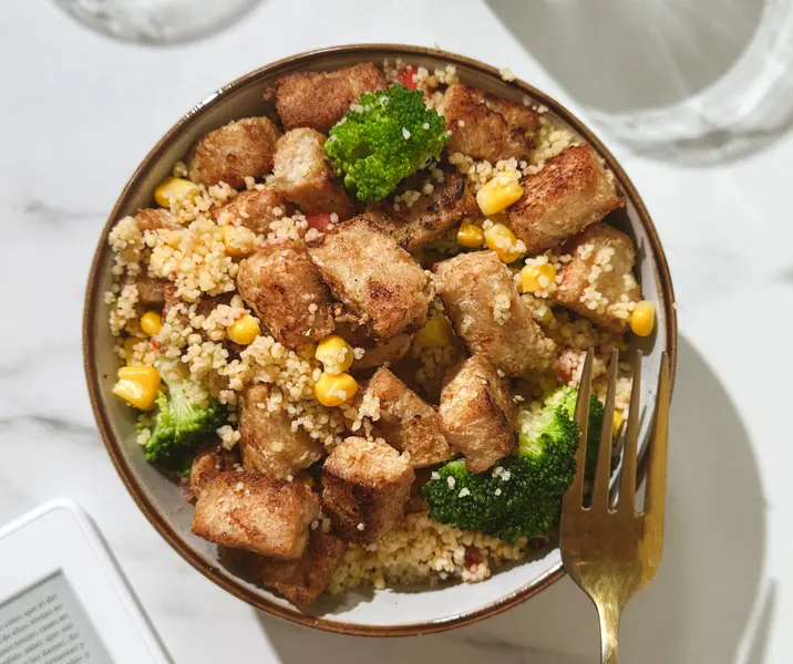 Ensalada de cous cous con pollo